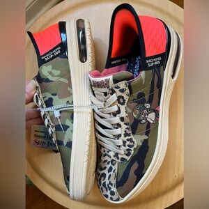 Sketchers x snoop Dogg slip ins size 7.5 women’s NWT